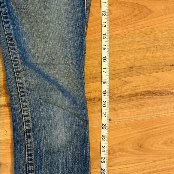 True Religion Billy jeans straight leg, size 27, slightly distressed
Made in USA - Picture 5 of 7